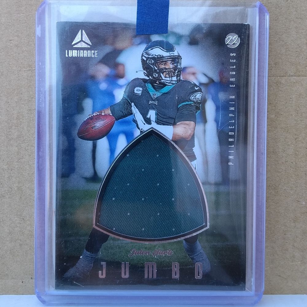 🏈🏆Jalen Hurts "Player-Worn/Used - Jumbo Green Patch Insert" Card🏆🏈